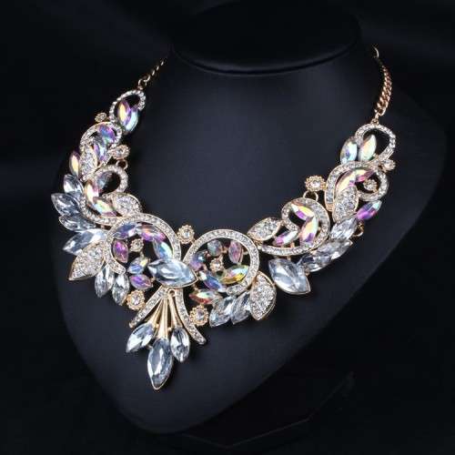 Beautiful necklace - gold plated