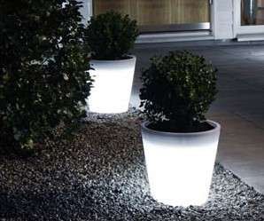 SOLAR ENERGY ILLUMINATED PLANT POT