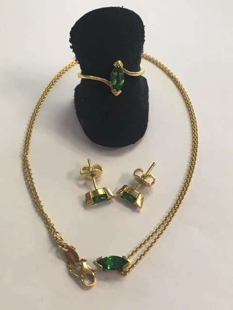 Browns 18ct Yellow Gold Set with Tourmaline Marquise