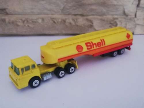 Yatming Shell Oil Tanker