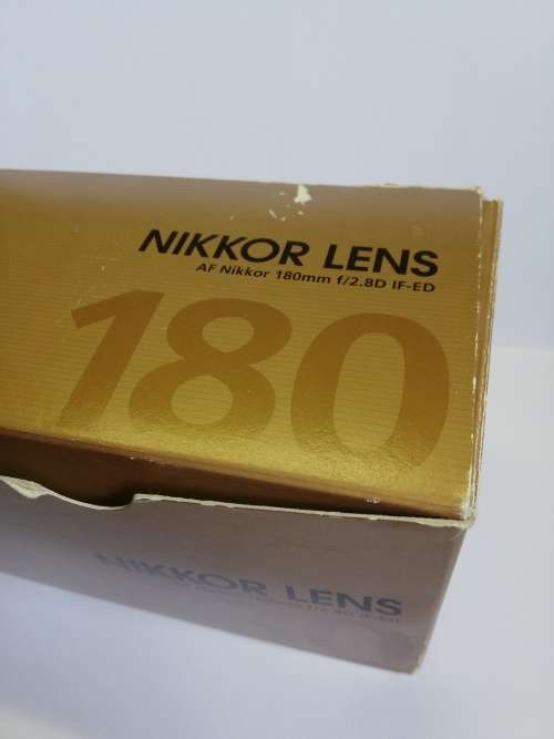Nikkor lens AF 180mm f/2 8d if-ed