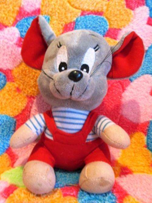 Gorgeous Little Mouse (Stain on he's head)