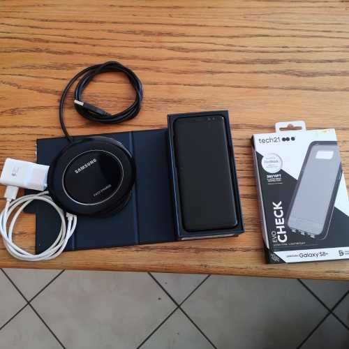 Samsung S8 Smartphone with Wireless Charger