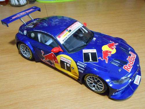 1/18 AutoArt BMW Z4 Red Bull