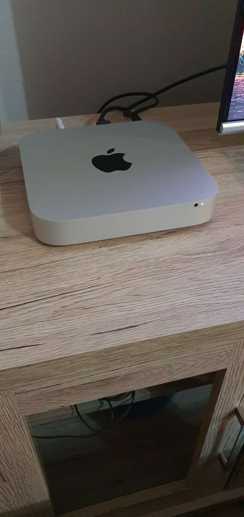 Apple Mac Mini (Core i5, 16GB RAM, 512GB SSD)