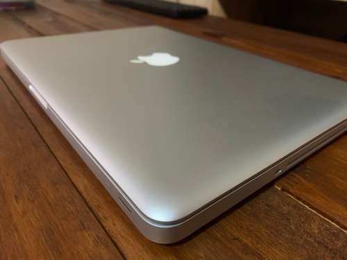 13-Inch MacBook Pro | Core i5 | 4GB RAM | 500GB HDD | Quick Delivery