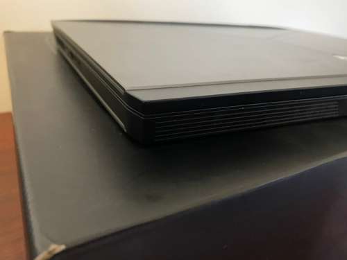 Alienware 15 R3 | Core i7-7700HQ | 15.6 FHD | GTX 1060 6GB | 16GB RAM | 250GB SSD + 1TB HDD