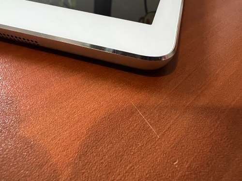 [GENUINE] Apple iPad Air Tablet | White | 16GB | Wifi