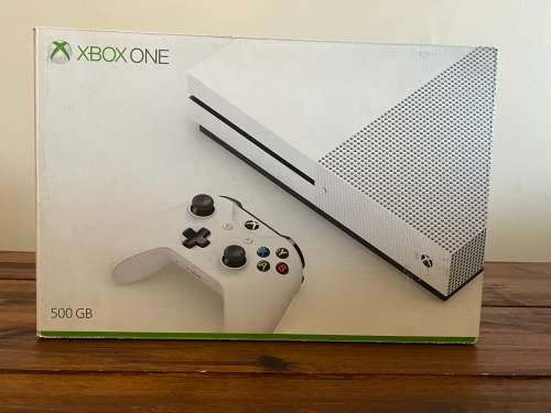 [4K GAMING] Microsoft Xbox One S Console | 500GB Storage | 1x Controller | Games