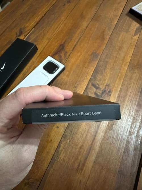 Apple Watch Series SE Nike Edition | 44mm | GPS + Cellular | Silver | Quick Delivery