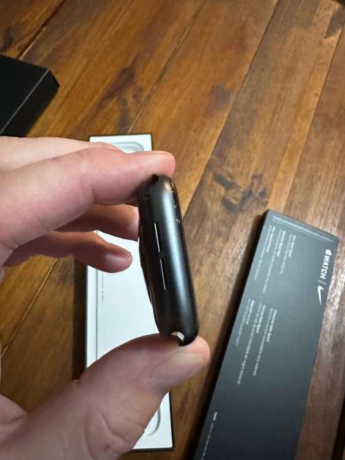 Apple Watch Series SE Nike Edition | 44mm | GPS + Cellular | Silver | Quick Delivery