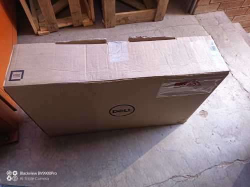 Dell OptiPlex 7410 All-in-One PC | Core i5 | 256GB | 8GB