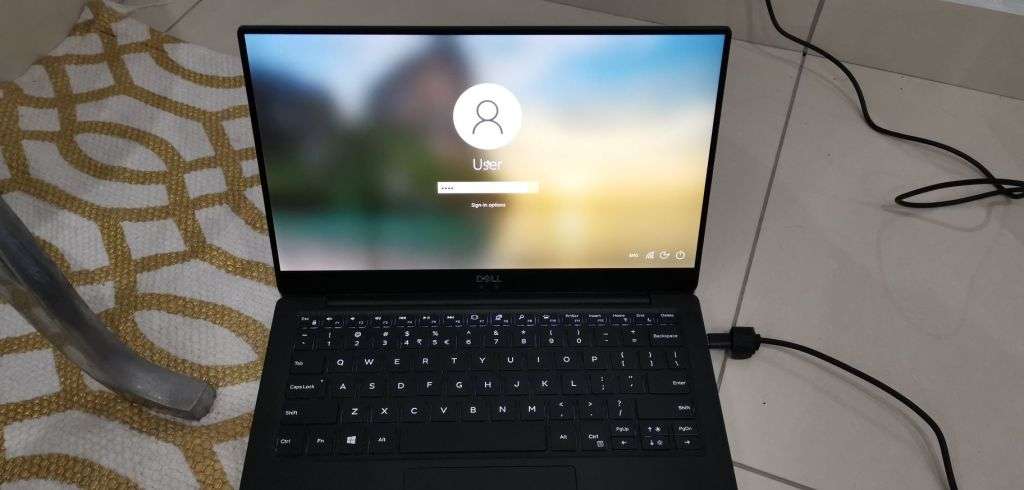 Dell XPS 13 9370 Laptop | 8th Gen i5 | 8GB RAM | 256GB NVMe | R30 Delivery