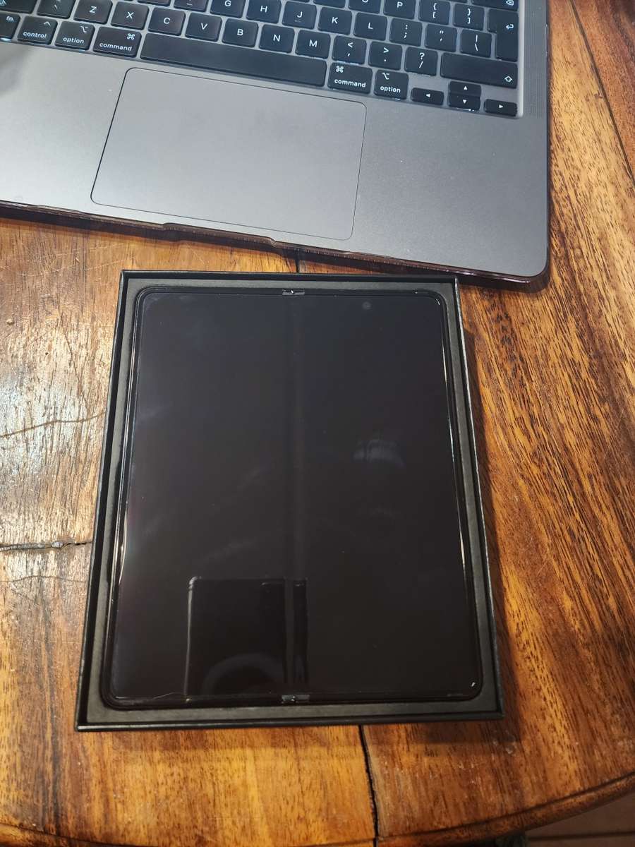 Samsung Galaxy Z Fold 3 5G | 256GB | Dual Sim | Phantom Black | R30 Delivery