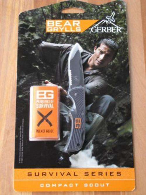 Original BEAR GRYLLS Compact Scout Knive **With survival guide**