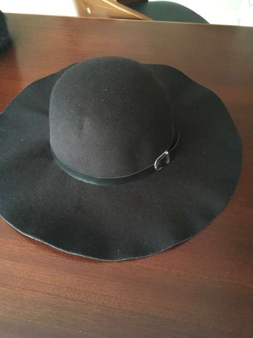 Wide Brim Ladies Hat