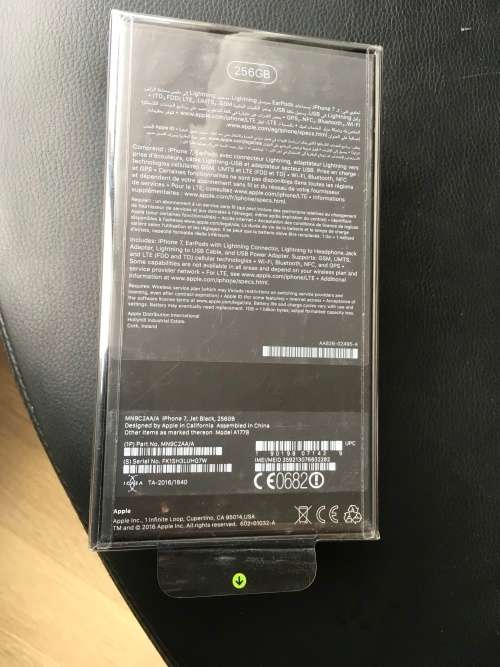 Apple IPhone 7 - 256GB - JET BLACK / BRAND NEW - SEALED - Local Stock  ** Free Courier Delivery