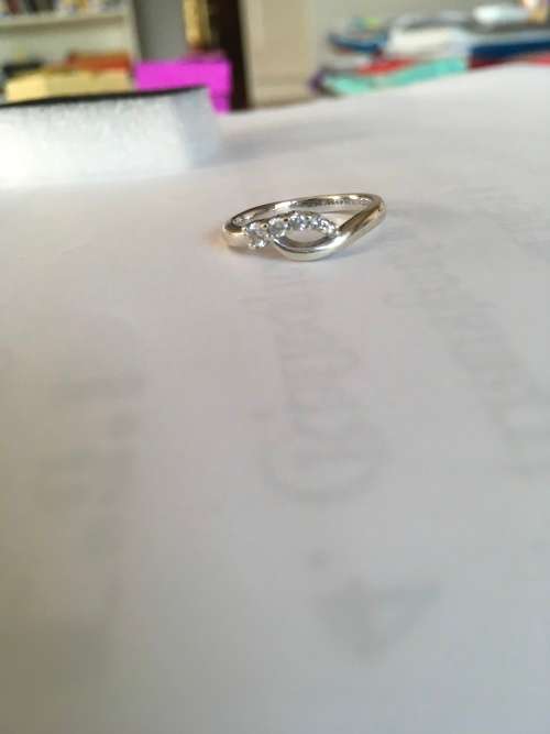 BROWNS 9k White Gold Diamond Ring and 18k Pendant Set - Certificate Included