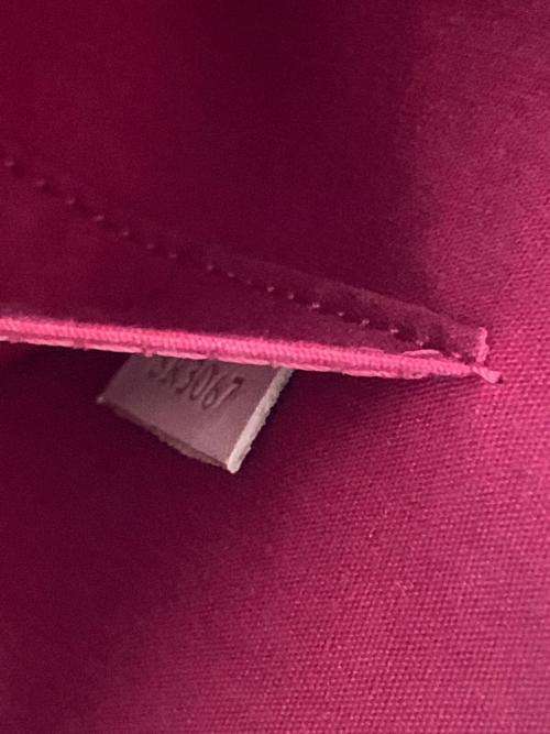 *** For Keilah 007 ONLY *** LOUIS VUITTON Vernis Roxbury Drive Pomme D'Amour - PRISTINE CONDITION