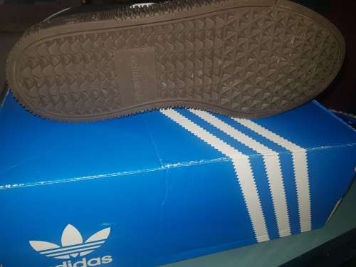 ADIDAS SAMBA SHOES - Size 5 UK / 38 EUR / 6 1/2 US