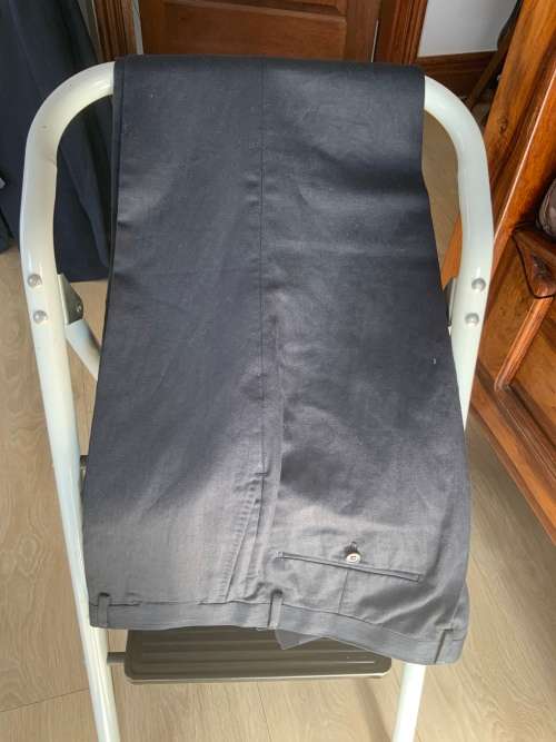 BRAND NEW TRENERY MEN'S NAVY BLUE SUIT