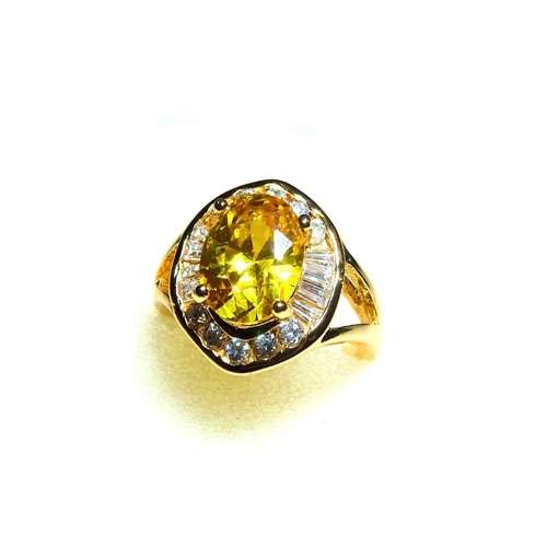 STUNNING RING WITH CITRINE GEMSTONE