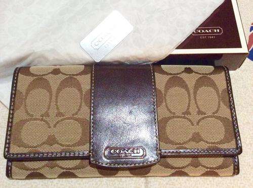 COACH Signature Slim Enveloap Wallet-Khaki Mahogany  with Lavander **BRAND NEW **