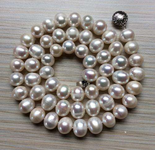 LOVELY AND ELEGANT PEARL NECKLACE - 65cm LENGHT - RARE SIZE
