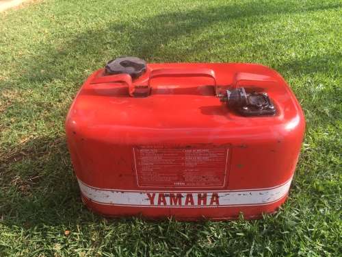 Yamaha outboard fuel tank