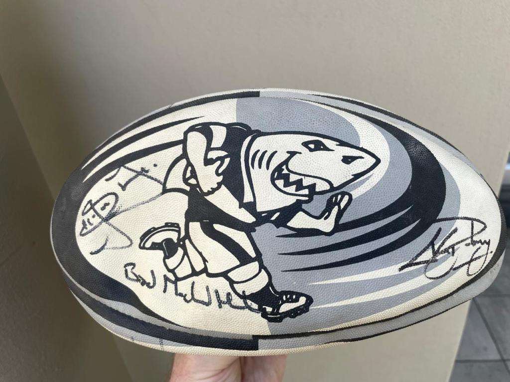 Sharks Rugby memorabilia Ball : Signed Team from 2003