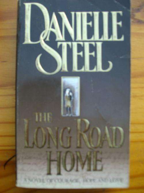 DANIELLE STEEL - THE LONG ROAD HOME