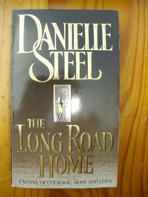 DANIELLE STEEL - THE LONG ROAD HOME