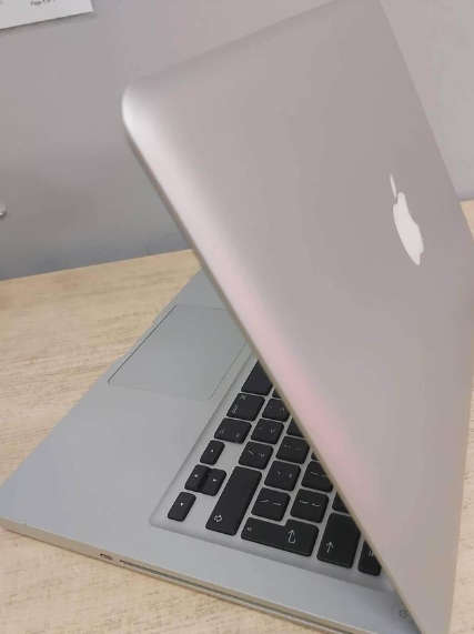 pre owned macbook pro