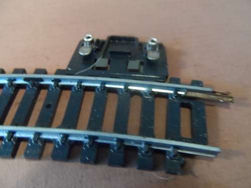 LIMA  HO RAILWAY  TRACKS 3 X N3030 CURVES WITH POWERCLIPS