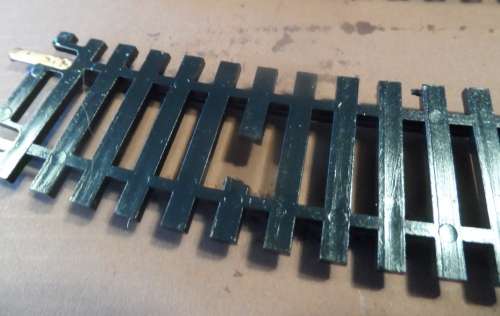 LIMA  HO RAILWAY  TRACKS 3 X N3030 CURVES WITH POWERCLIPS