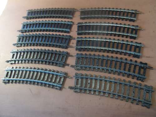 LIMA HO RAILROAD TRACKS   10 X SHORT CURVES N / 3031