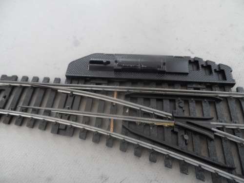 LIMA  HO RAILROAD TRACKS  1 X R H TURNOUT POINT