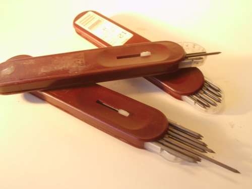 LEADS  ROTRING  FOR COMPASSES CLUTCH  & PROPELLING PENCILS