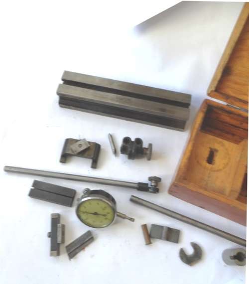 VINTAGE BROWN & SHARPE DIAL INDICATOR & LATHE BED SLIDE