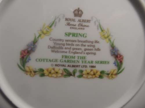 ROYAL ALBERT FINE BONE CHINA PLATE "SPRING"
