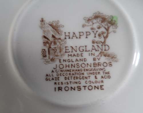 JOHNSON BROTHERS FINE CHINA SAUCER  " HAPPY ENGLAND " IRONSTONE