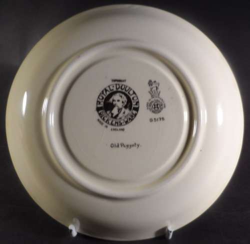 ROYAL DOULTON ENGLISH BONE CHINA SAUCER  DICKENS WARE SERIES  " OLD PEGGOTY"