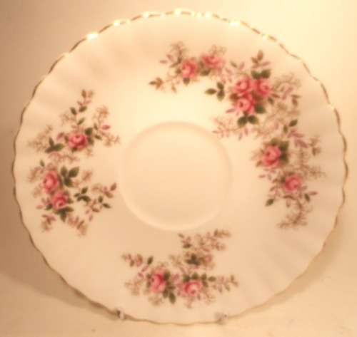 ROYAL ALBERT FINE BONE CHINA TEA DUO  " LAVENDER ROSE "