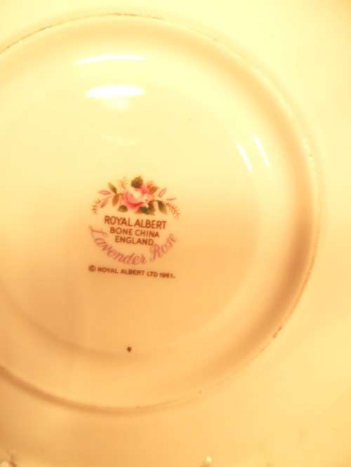 ROYAL ALBERT FINE BONE CHINA TEA DUO  " LAVENDER ROSE "