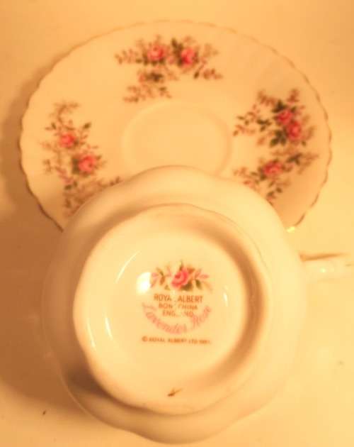 ROYAL ALBERT FINE BONE CHINA TEA DUO  " LAVENDER ROSE "