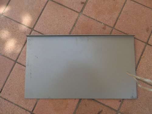 SAFE : STEEL STORAGE SAFE FOR 6 RIFLES . SIDE ARMS & AMMUNITION