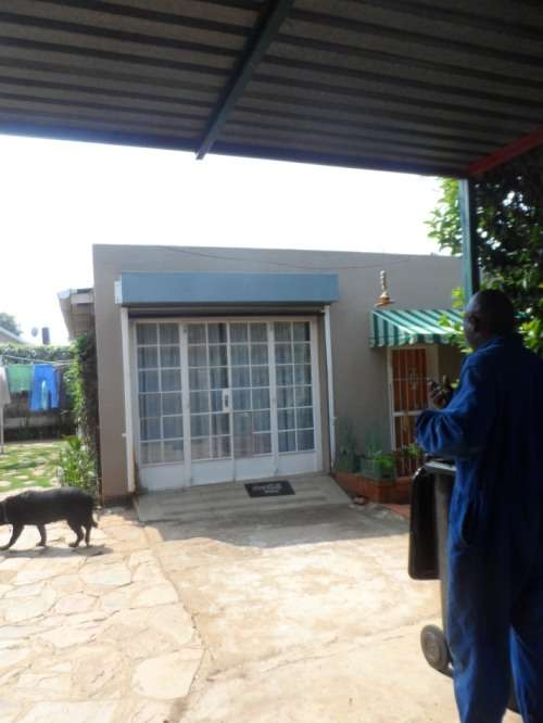 SINGLE GARAGE ROLLER DOOR , GALVANISED METAL