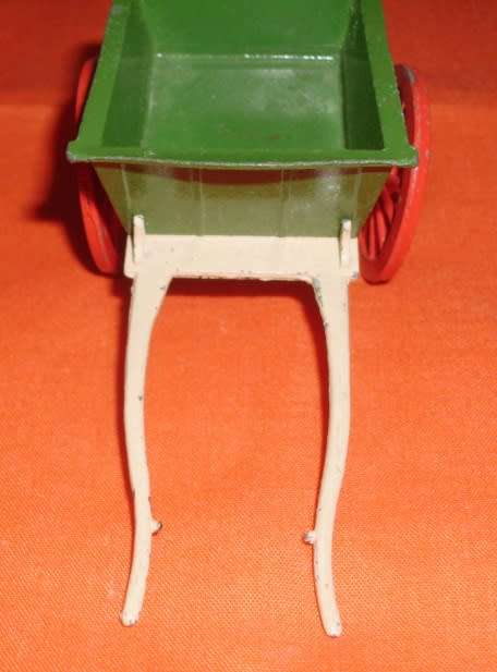 BRITAINS LTD. VINTAGE " MODEL FARM SERIES " TUMBRIL    FARM CART