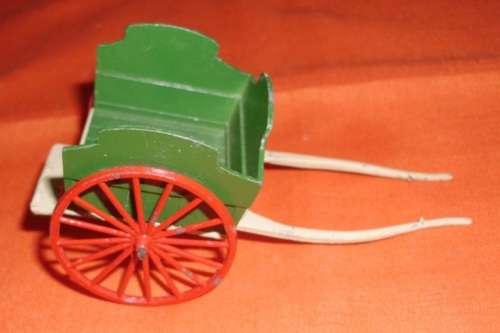 BRITAINS VINTAGE ": MODEL FARM "   FARM SCOTCH CART