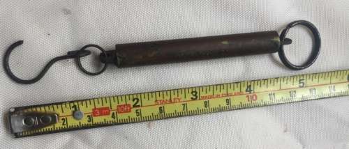 VINTAGE  (1945 ) MORGANITE ,  BRASS , POCKET SIZED FISHING WEIGHING SCALE  WITH PROTECTIVE POUCH